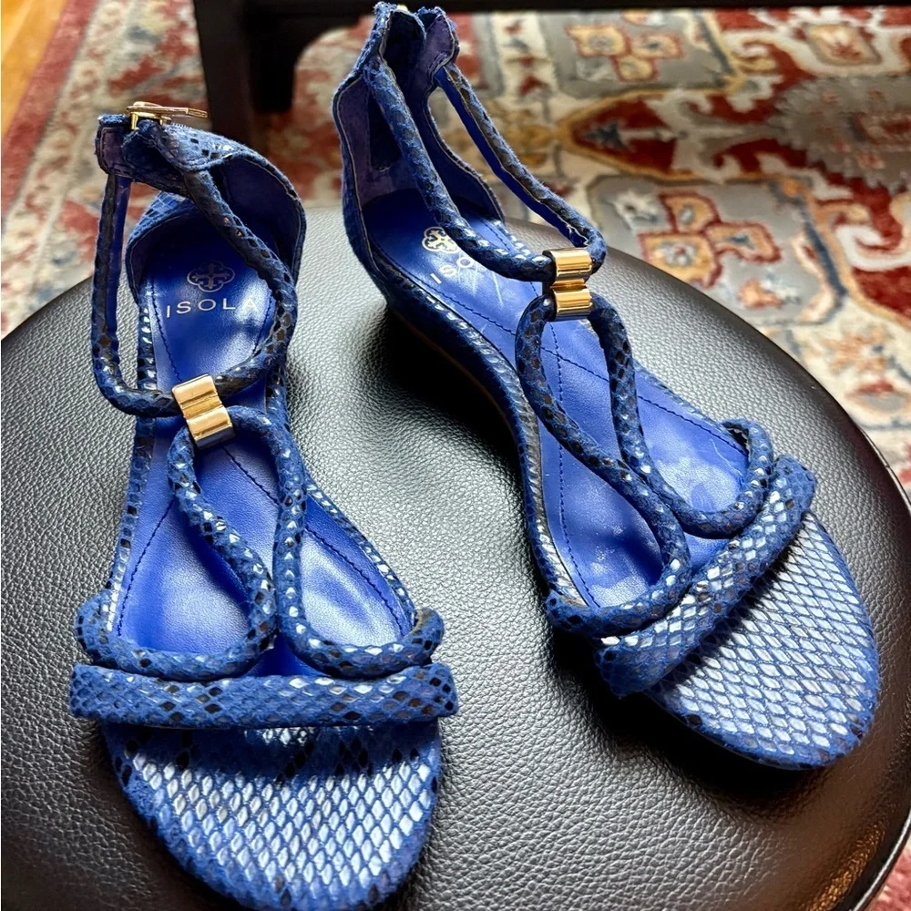 Wedge Isola straps shoes , leather in blue color, size 6.5